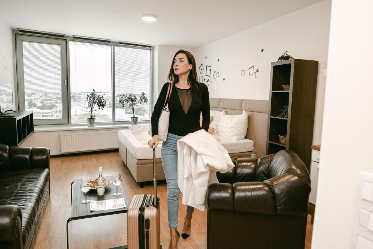 ברטיסלאבה Flora Cozy Apartment מראה חיצוני תמונה
