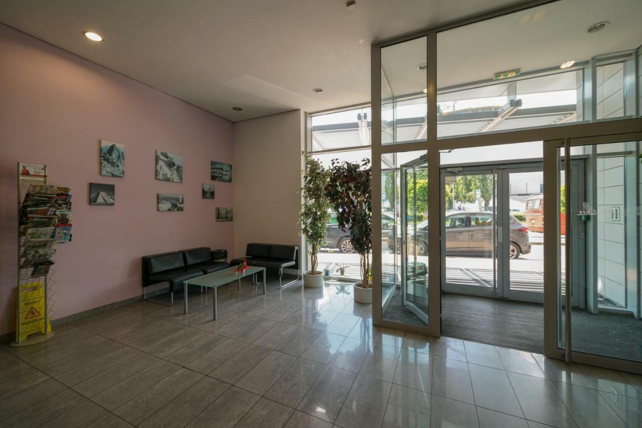 ברטיסלאבה Flora Cozy Apartment מראה חיצוני תמונה
